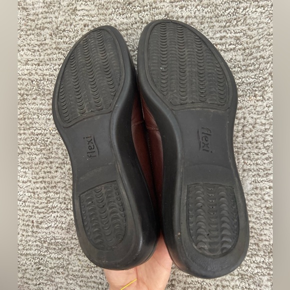 Flexi brown leather loafers - Picture 7 of 10